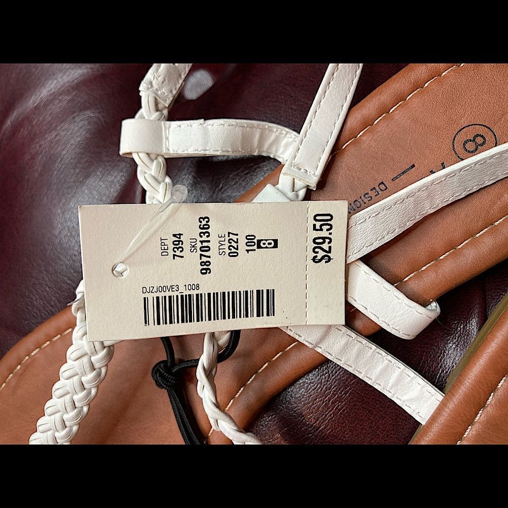 WHITE AEROPOSTALE SANDALS / sz: 8 / NWT - Picture 3 of 5
